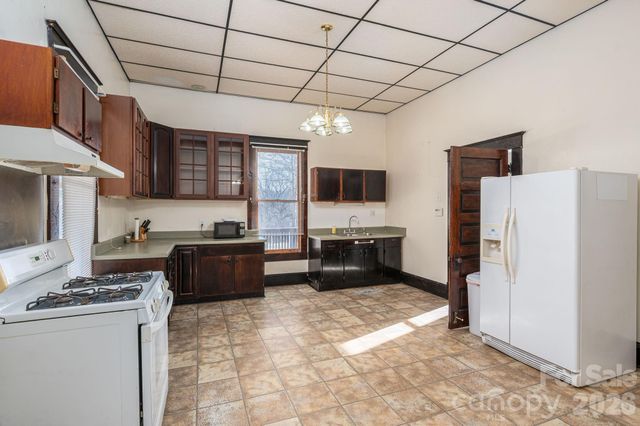 331 S Laurel Street, Lincolnton, NC 28092