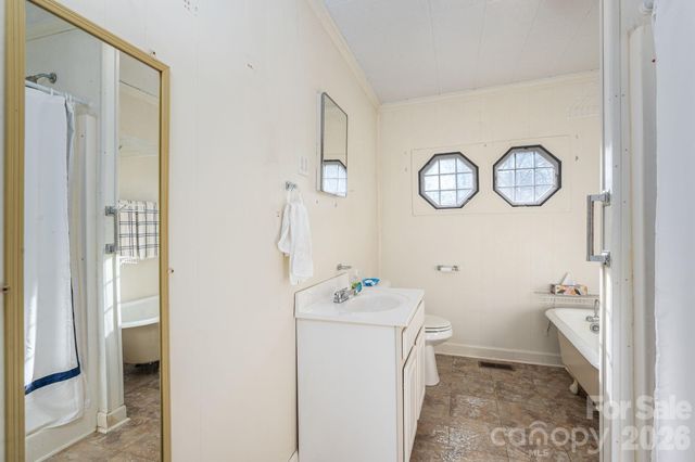 331 S Laurel Street, Lincolnton, NC 28092