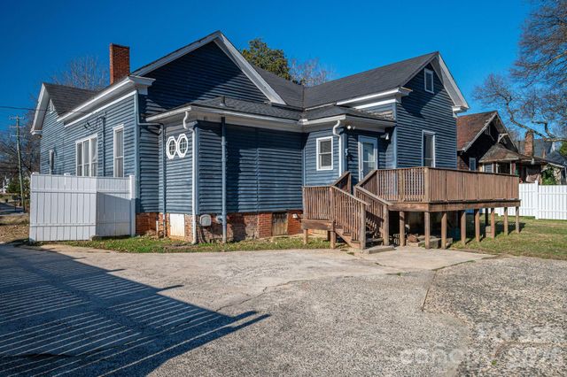 331 S Laurel Street, Lincolnton, NC 28092