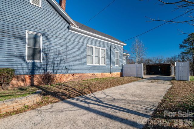331 S Laurel Street, Lincolnton, NC 28092