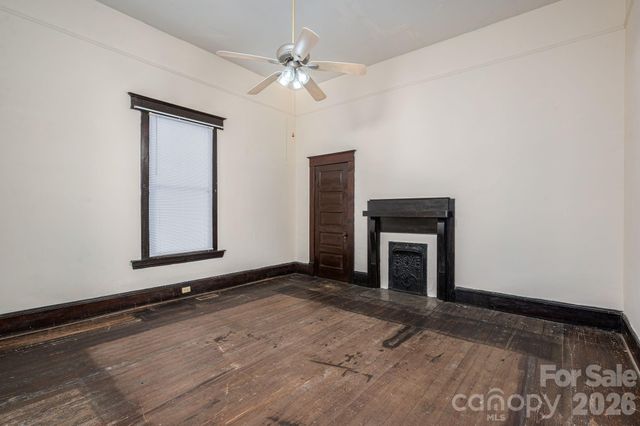 331 S Laurel Street, Lincolnton, NC 28092