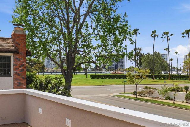 945 Bay Circle, Coronado, CA 92118