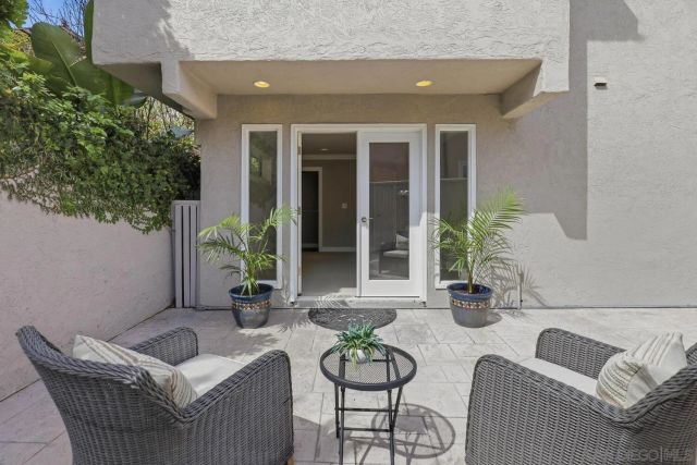 945 Bay Circle, Coronado, CA 92118