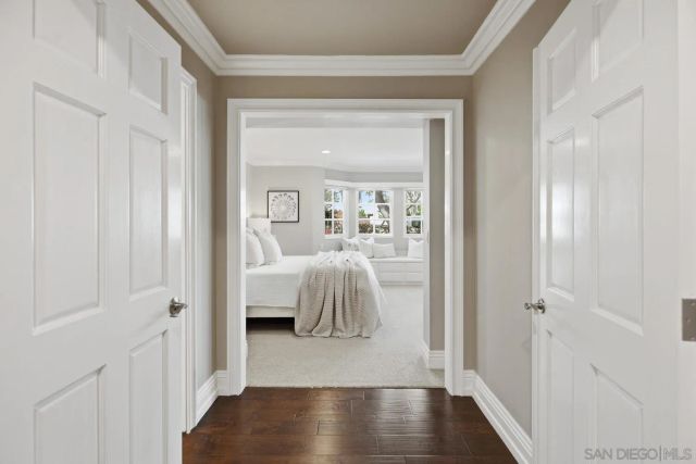 945 Bay Circle, Coronado, CA 92118