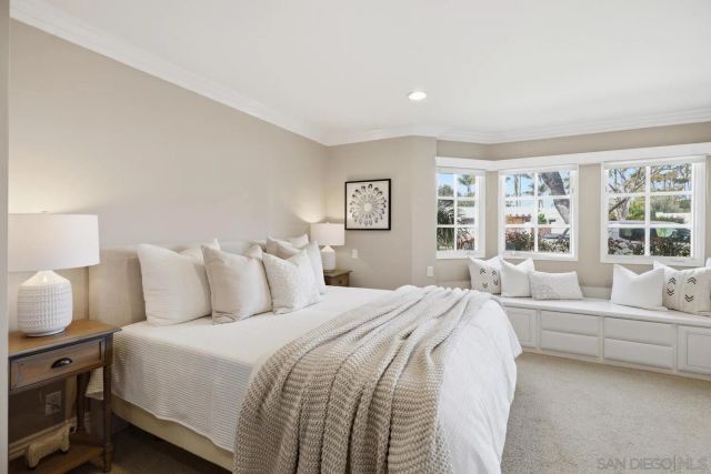 945 Bay Circle, Coronado, CA 92118