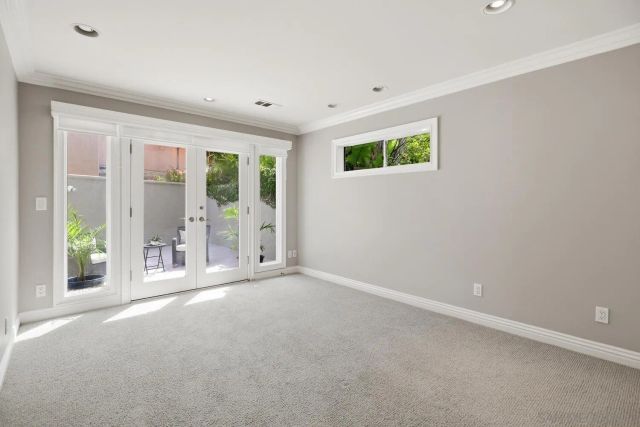 945 Bay Circle, Coronado, CA 92118