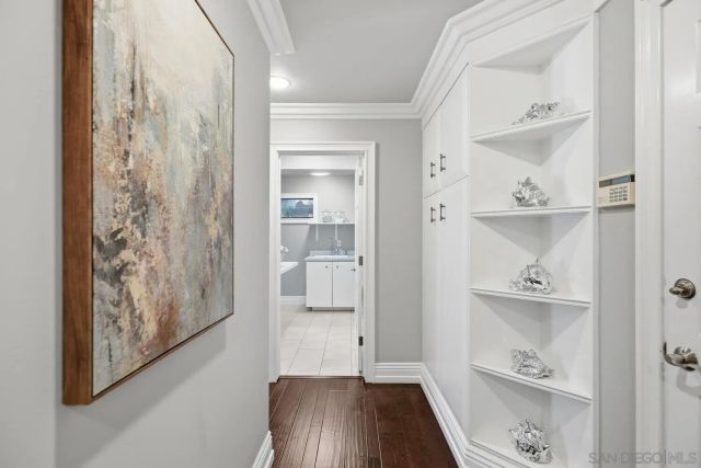 945 Bay Circle, Coronado, CA 92118