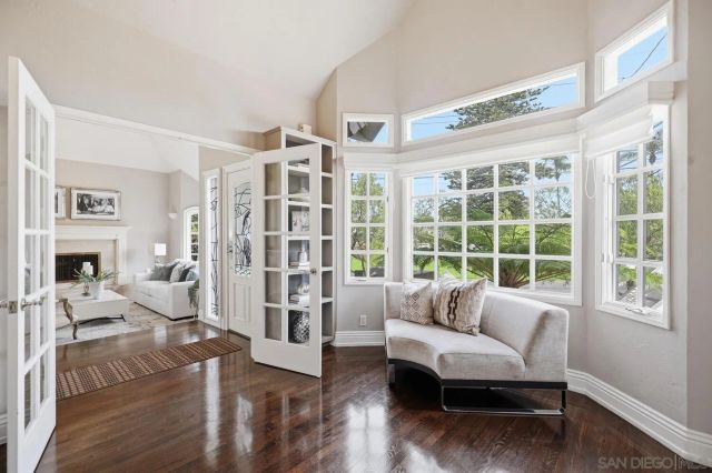 945 Bay Circle, Coronado, CA 92118