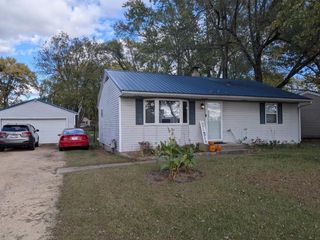 412 Langley Road, Machesney Park, IL 61115