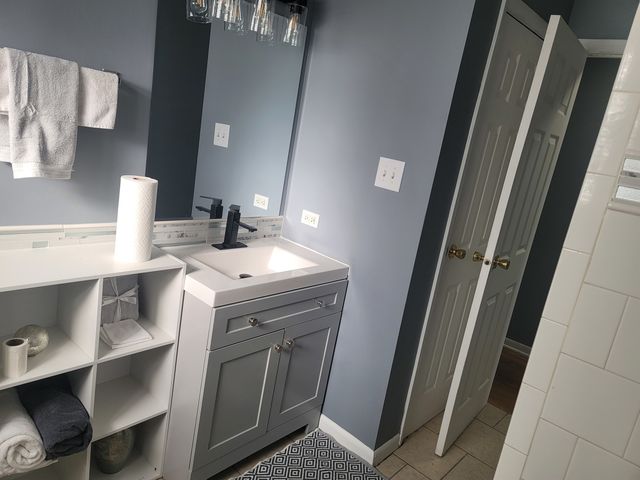 295 Saginaw Avenue, Calumet City, IL 60409