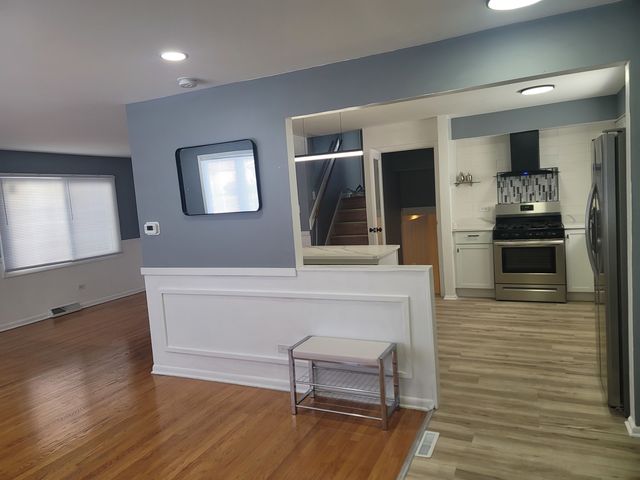 295 Saginaw Avenue, Calumet City, IL 60409