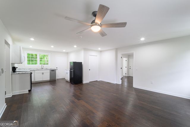 418 Lamb Road, Moreland, GA 30259