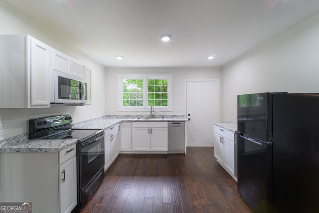 418 Lamb Road, Moreland, GA 30259