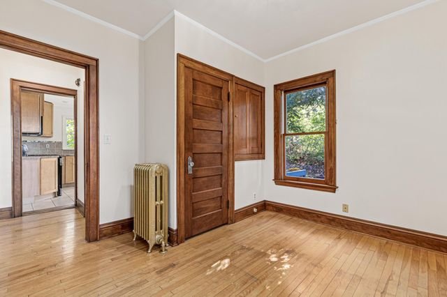 2150 Knapp Street, Saint Paul, MN 55108