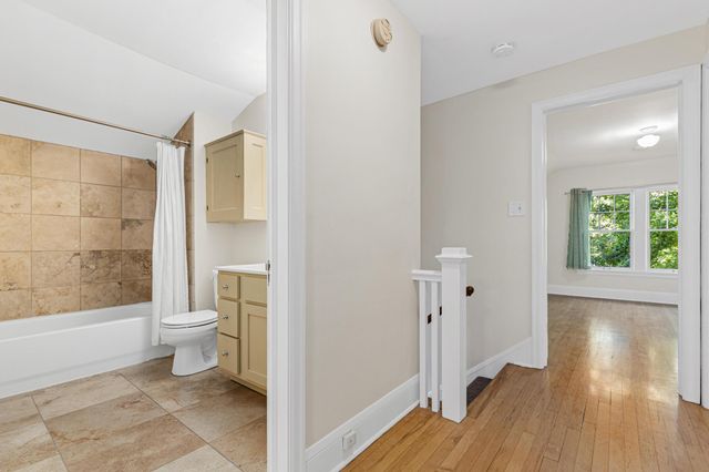 2150 Knapp Street, Saint Paul, MN 55108