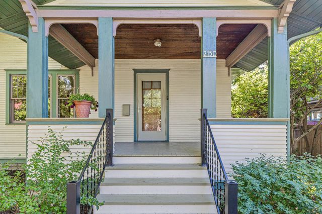 2150 Knapp Street, Saint Paul, MN 55108