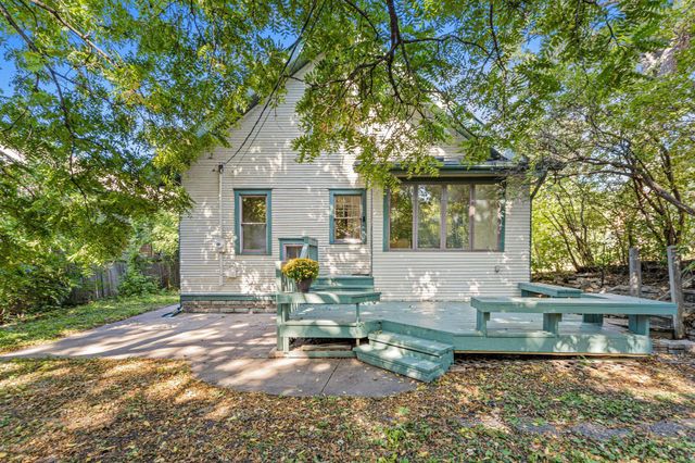 2150 Knapp Street, Saint Paul, MN 55108