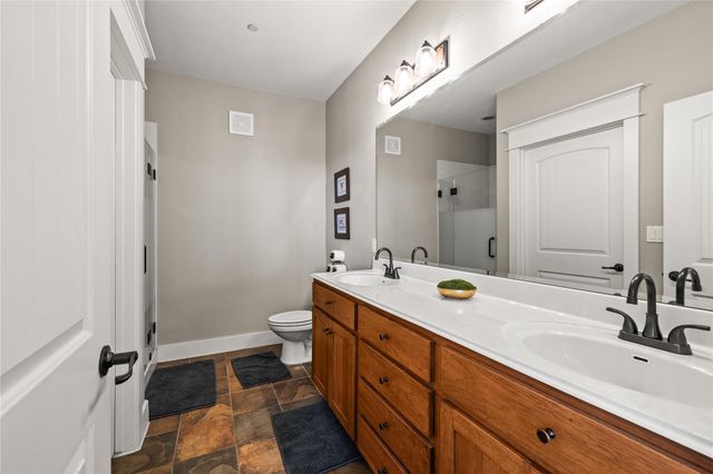 17708 Maritime Point DR 202, Jonestown, TX 78645