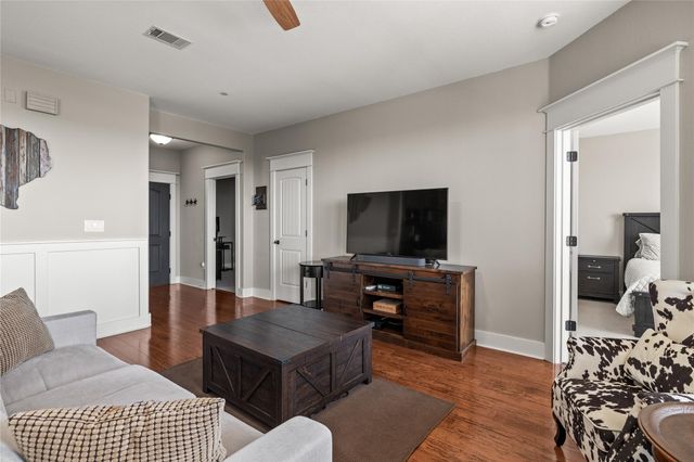 17708 Maritime Point DR 202, Jonestown, TX 78645