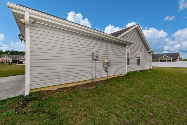 142 Corbin Tanner Dr., Conway, SC 29527