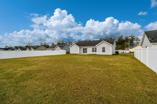 142 Corbin Tanner Dr., Conway, SC 29527