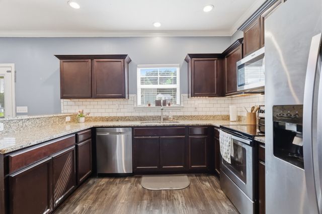 132 Dueler Dr, Hermitage, TN 37076
