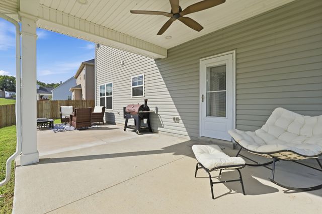 132 Dueler Dr, Hermitage, TN 37076