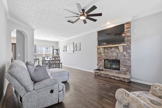 132 Dueler Dr, Hermitage, TN 37076