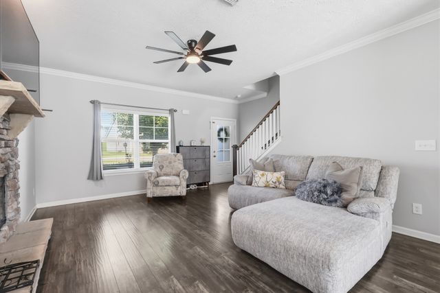 132 Dueler Dr, Hermitage, TN 37076