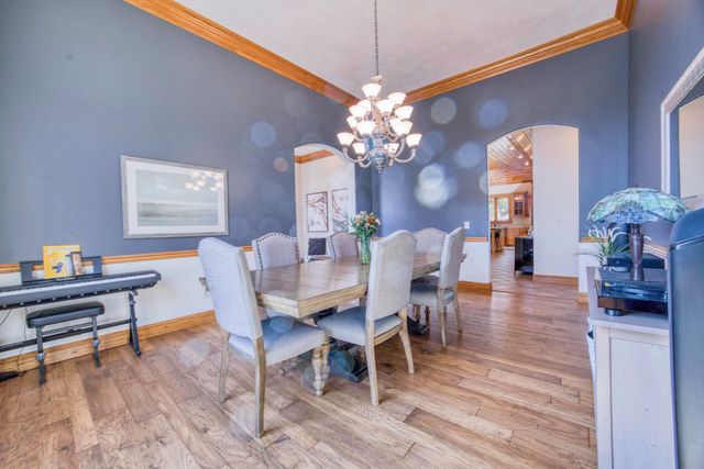 4825 S Sydney Avenue, Springfield, MO 65810