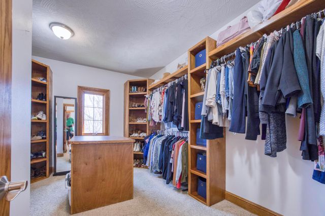 4825 S Sydney Avenue, Springfield, MO 65810