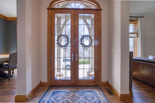 4825 S Sydney Avenue, Springfield, MO 65810