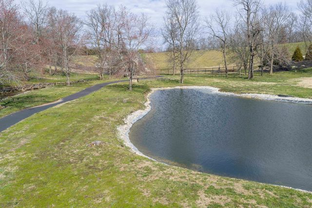 4825 S Sydney Avenue, Springfield, MO 65810