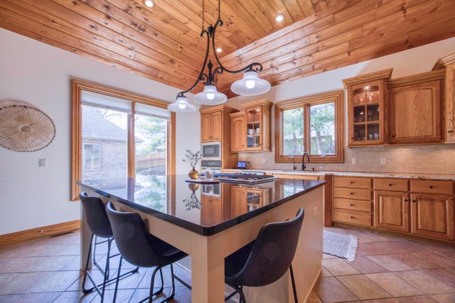 4825 S Sydney Avenue, Springfield, MO 65810