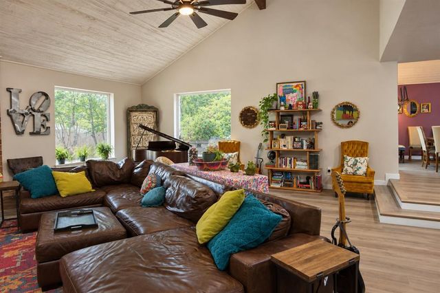 1705 Canary Court, Edmond, OK 73034