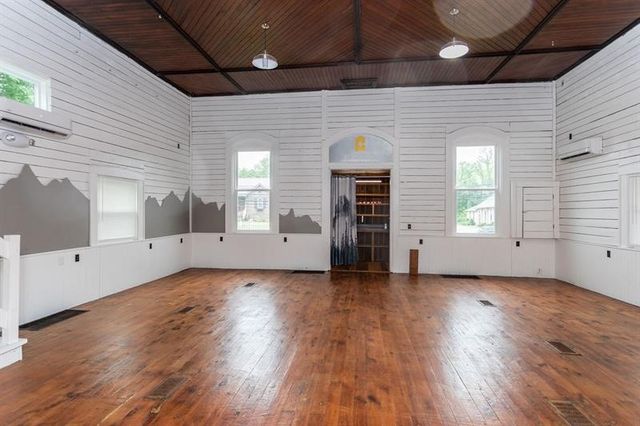 1262 N Gallatin Avenue, North Union Twp, PA 15401
