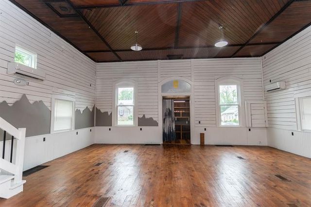 1262 N Gallatin Avenue, North Union Twp, PA 15401