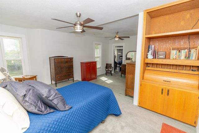 302 W Court Avenue, Winterset, IA 50273