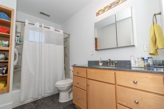 302 W Court Avenue, Winterset, IA 50273
