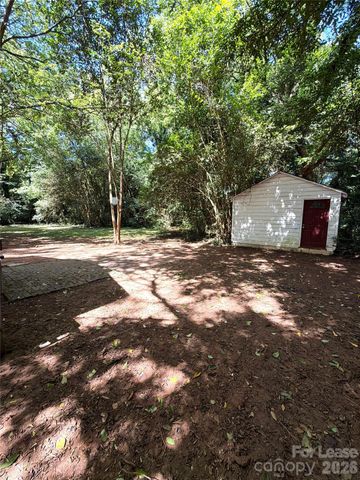 3516 Eastway Drive, Charlotte, NC 28205