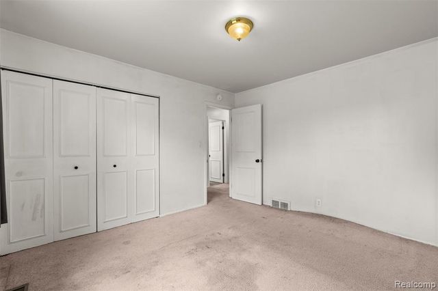 35379 Lucinda Drive, Clinton Township, MI 48035