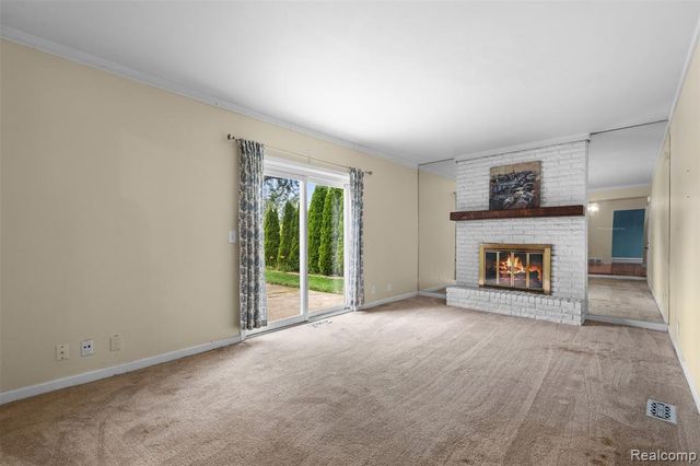 35379 Lucinda Drive, Clinton Township, MI 48035
