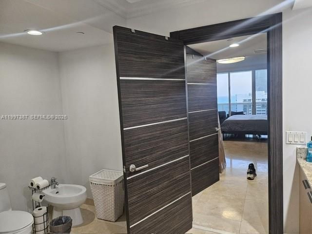 1830 S Ocean Dr 2403, Hallandale Beach, FL 33009