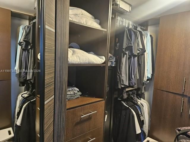 1830 S Ocean Dr 2403, Hallandale Beach, FL 33009