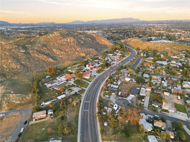 10233 Clara Vista, Riverside, CA 92503