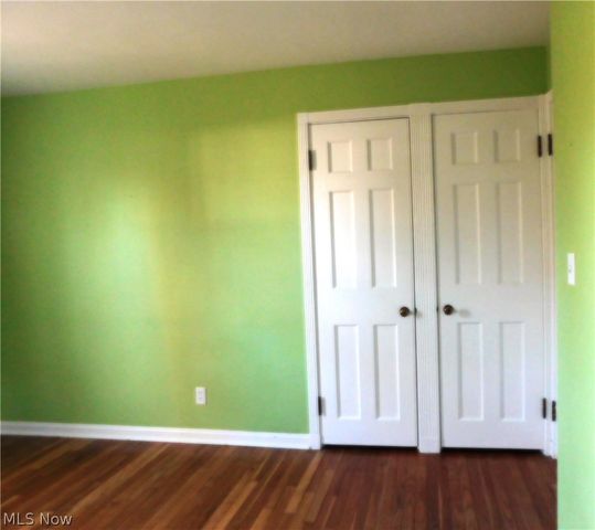 584 Eastland Road, Berea, OH 44017