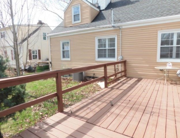 584 Eastland Road, Berea, OH 44017