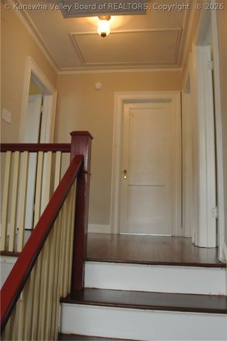 1812 Cliffview Avenue, Charleston, WV 25387