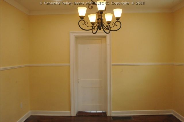 1812 Cliffview Avenue, Charleston, WV 25387