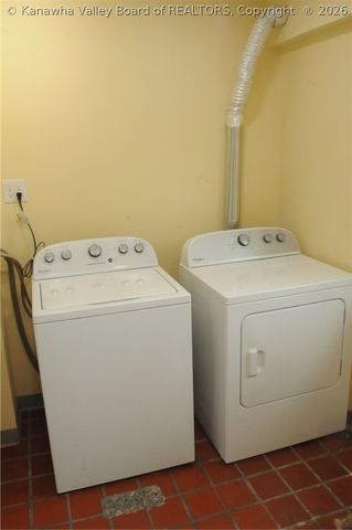 1812 Cliffview Avenue, Charleston, WV 25387